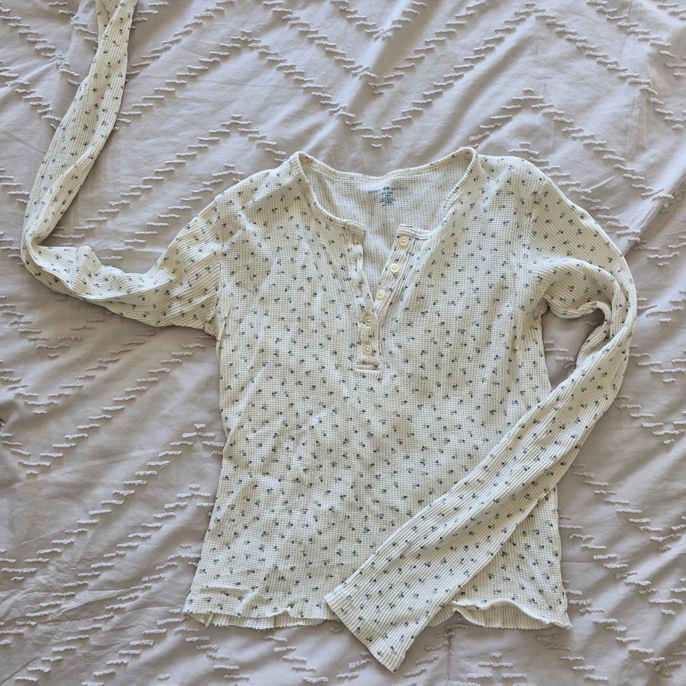 Brandy Melville Cream Floral Long Sleeve Waffle Henley